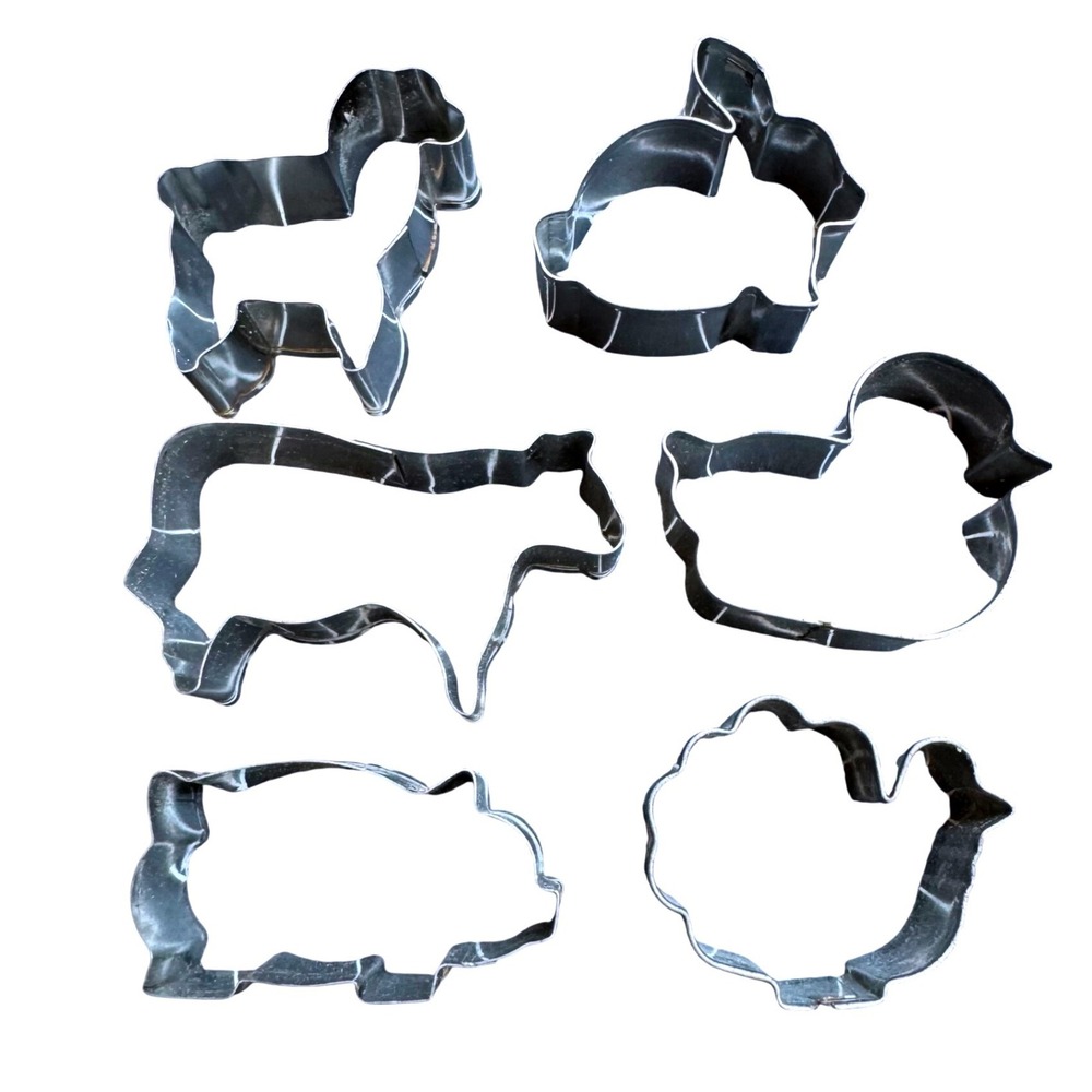 Vtg Tiny Mini Farm Animal Cookie Cutter Set 6pc Stainless Steel w Storage Tin